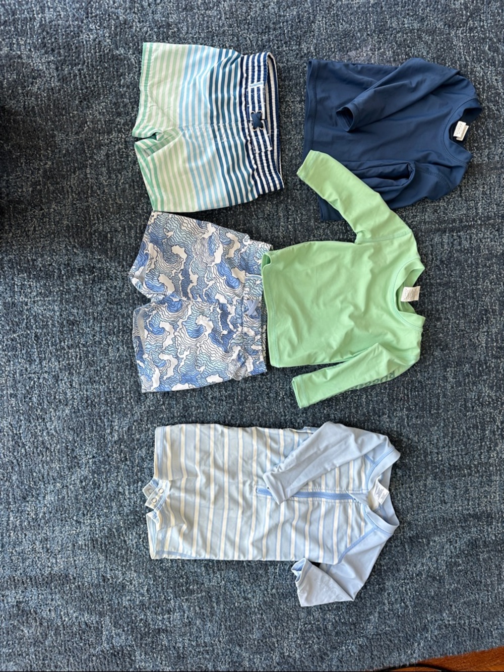 Size 9-12 month Lot of boys clothes
